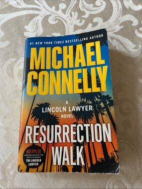 Michael Connelly Resurrection Walk — Paperbak